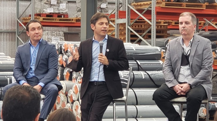 Watson, Kicillof y Schale en la inauguración de Alpargatas